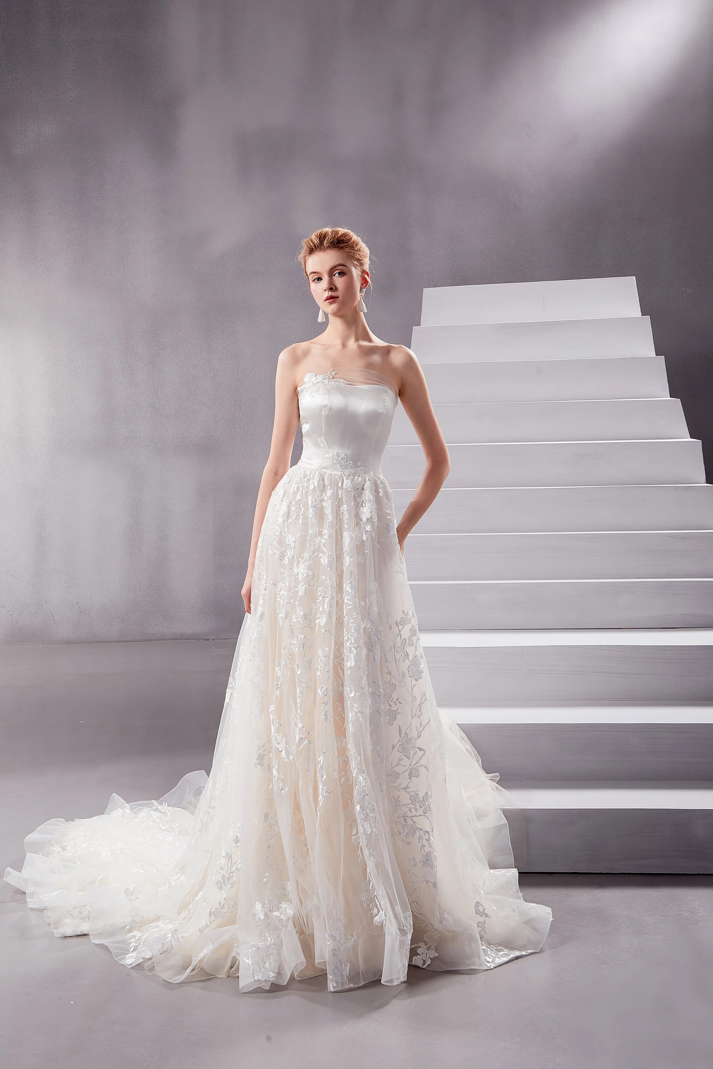 Daphne - Selena Huan Venice Floral Embroidery lace silk-satin top strapless ballgown dress with detachable off-the-shoulder sleeves