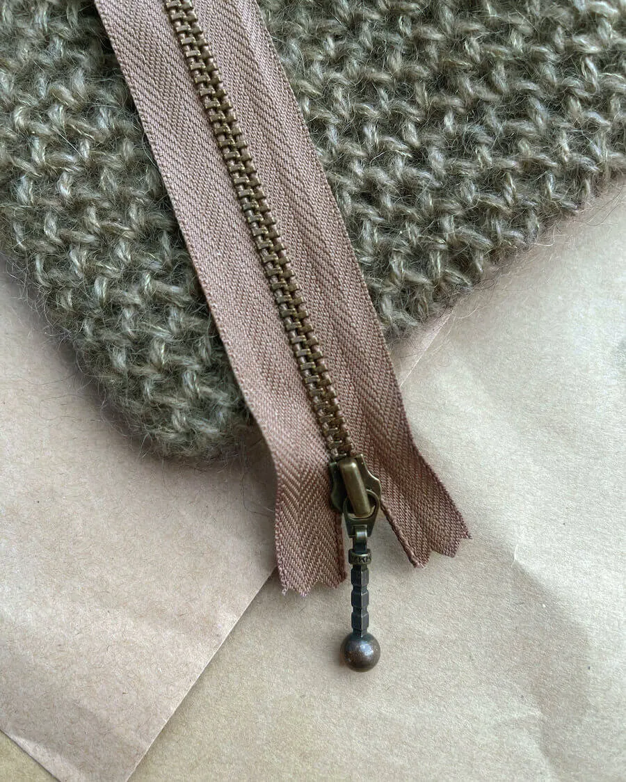 PetiteKnit | Lynlås 23 cm