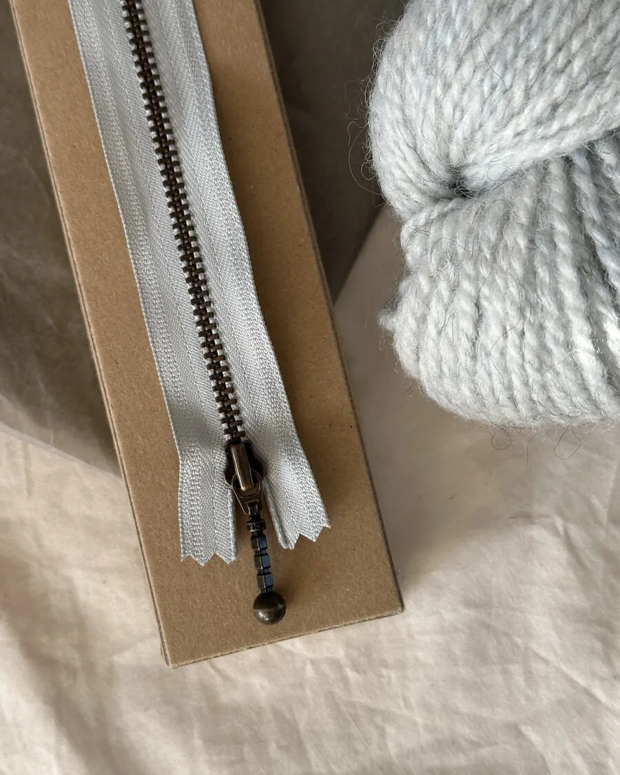 PetiteKnit | Lynlås 23 cm