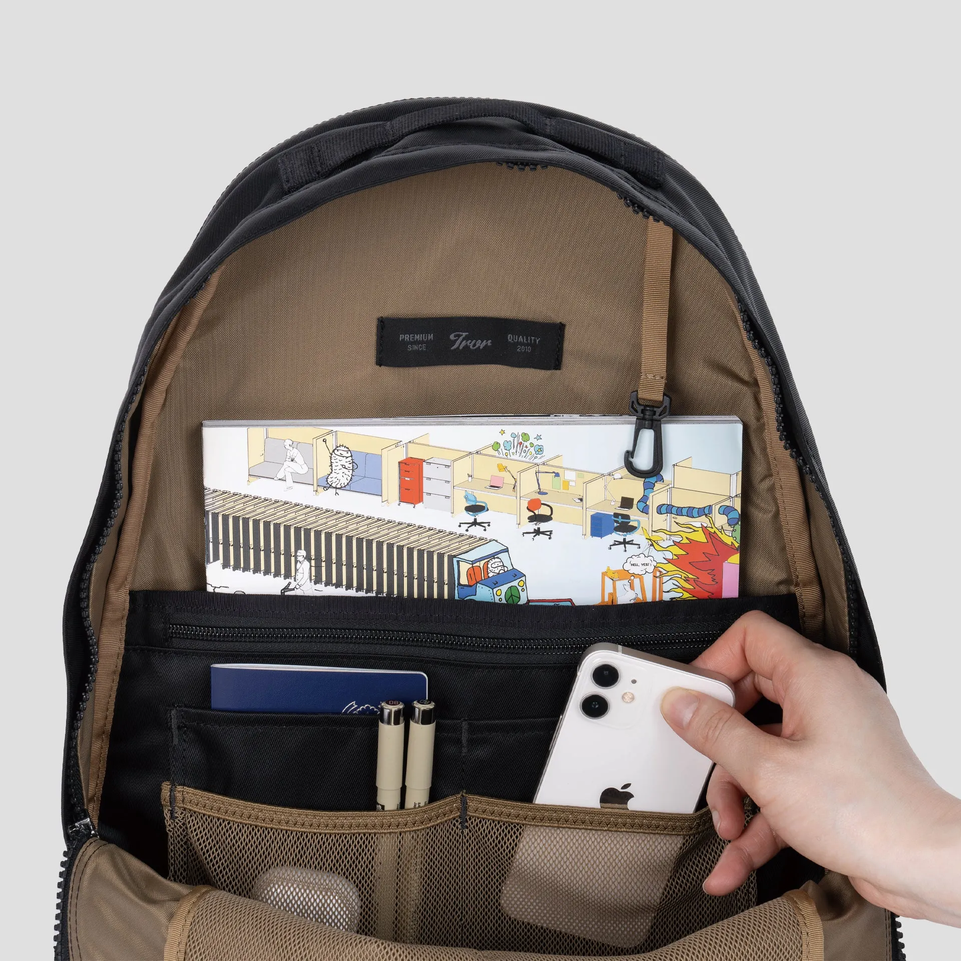 Staple Travel Daypack Black