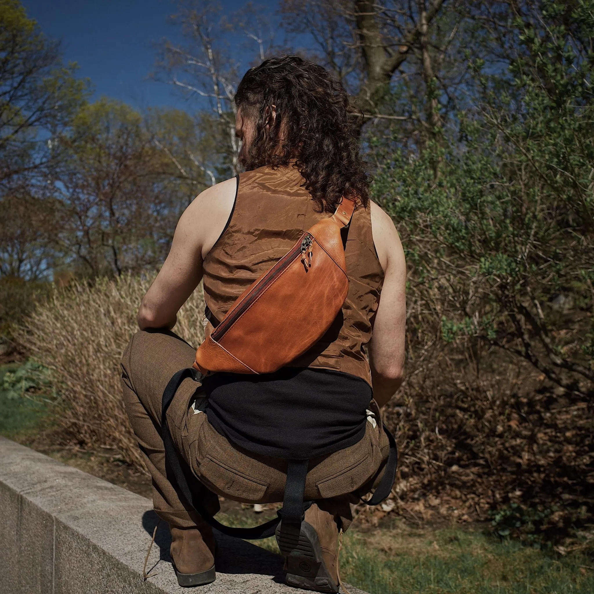 Verdun Leather Fanny Pack – English Tan Edition