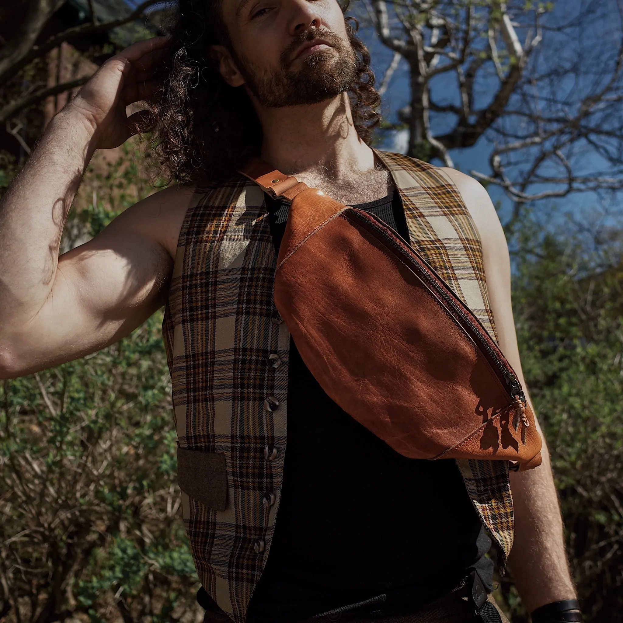 Verdun Leather Fanny Pack – English Tan Edition