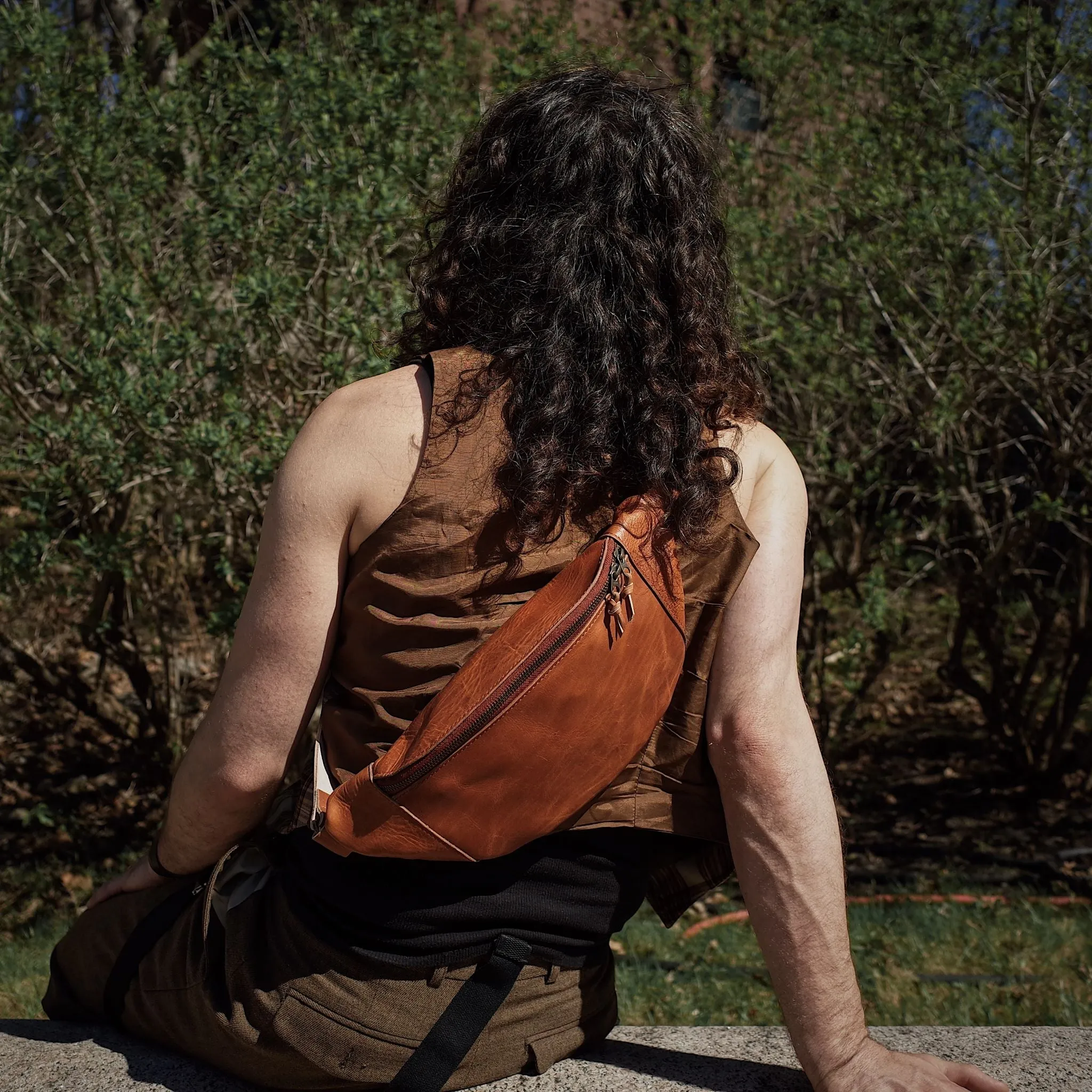 Verdun Leather Fanny Pack – English Tan Edition