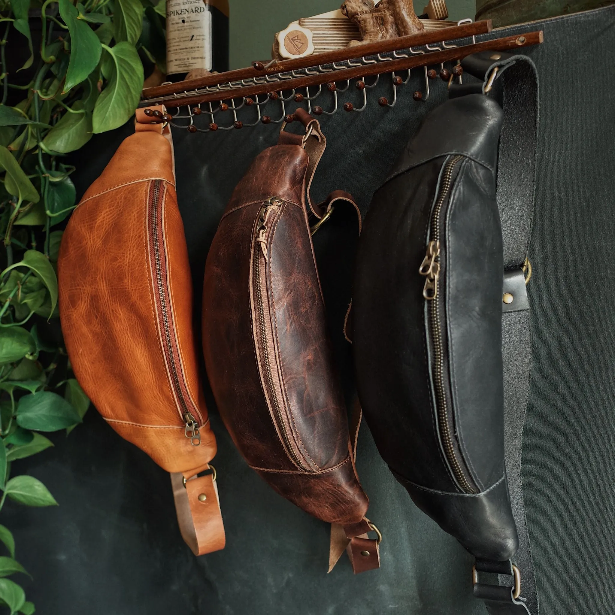 Verdun Leather Fanny Pack – English Tan Edition