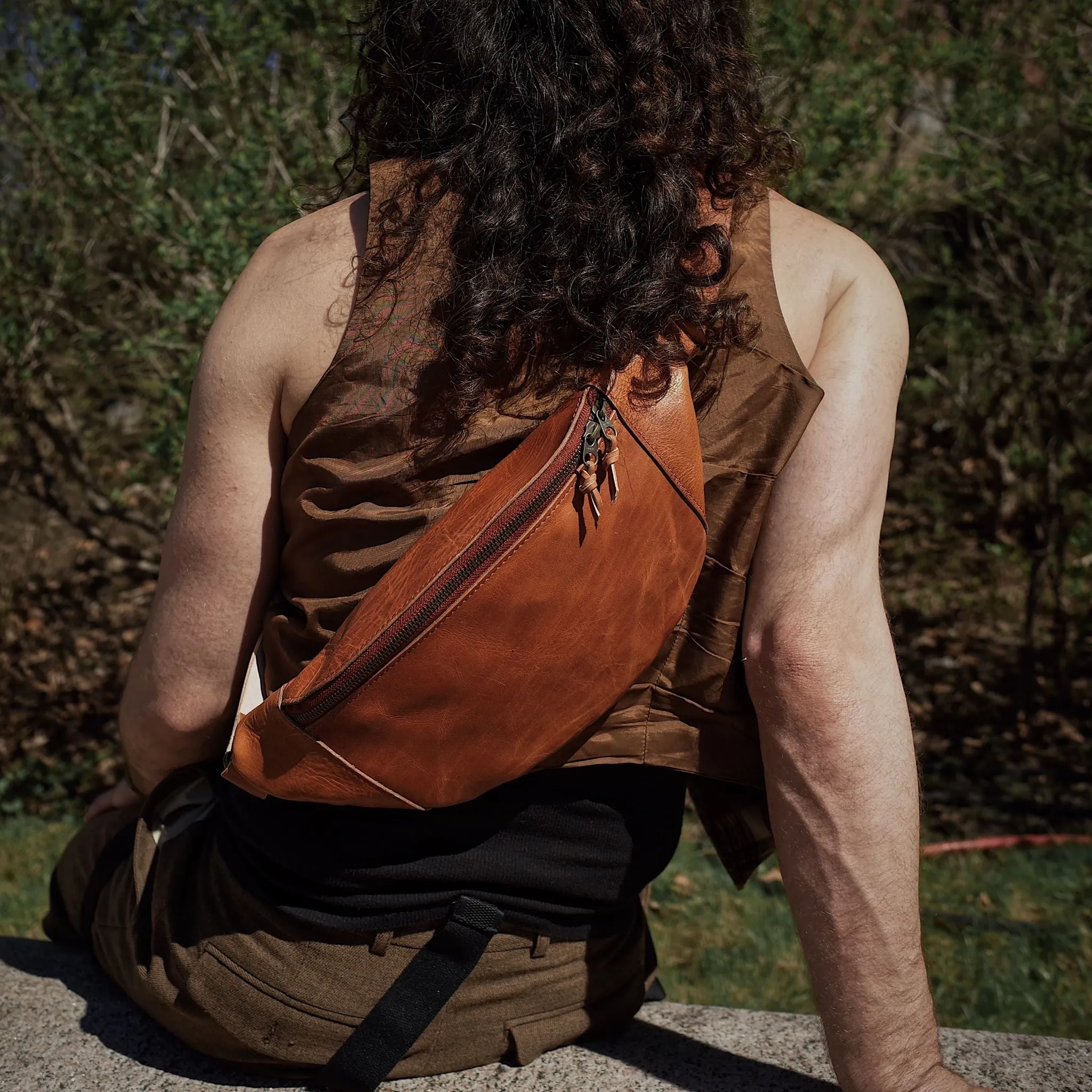 Verdun Leather Fanny Pack – English Tan Edition